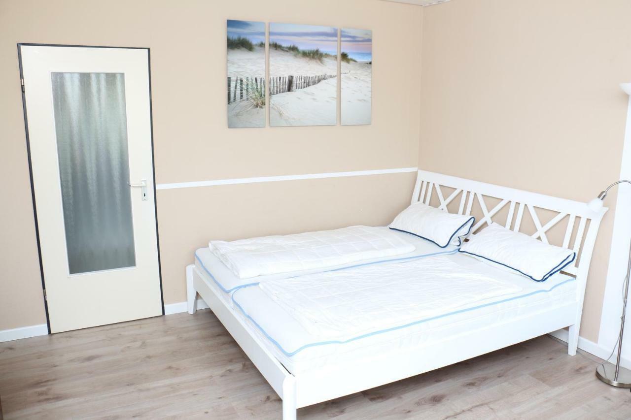 2Zi-Ferienwohnung Am Suedstrand Mit Eigenem Parkplatz Perfekt Fuer Familie Burgtiefe auf Fehmarn Esterno foto